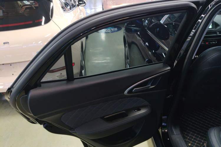 Used ORA Good Cat 2021 400km Standard Range Athena Edition Lithium-Ion Battery Left Rear Door Interior