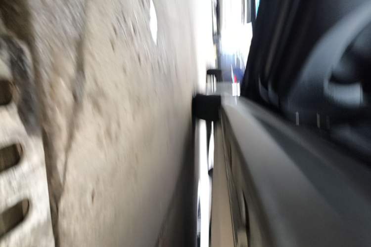Used ORA Good Cat 2021 400km Standard Range Athena Edition Lithium-Ion Battery Left Side Sill