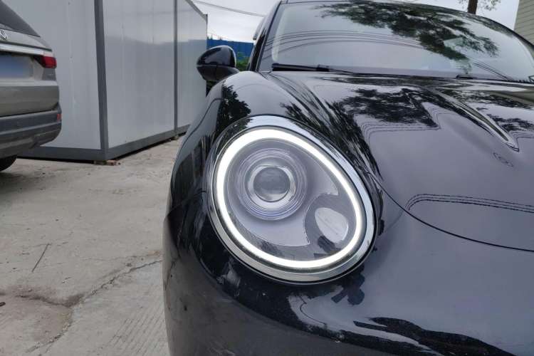 Used ORA Good Cat 2021 500km Long-Range Apollo Edition Ternary Lithium Right Front Headlight