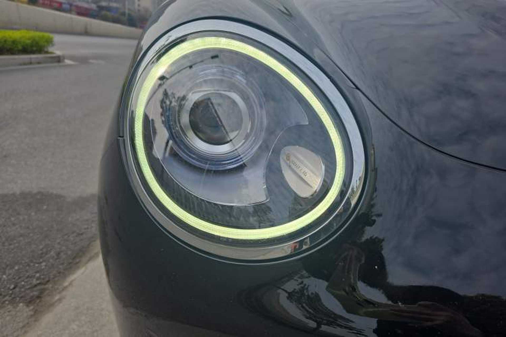 Used ORA Good Cat 2021 400km Standard Range Venus Edition Lithium Iron Phosphate Right Front Headlight