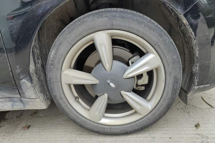 Used ORA Good Cat 2021 500km Long-Range Apollo Edition Ternary Lithium Right Front Wheel Hub