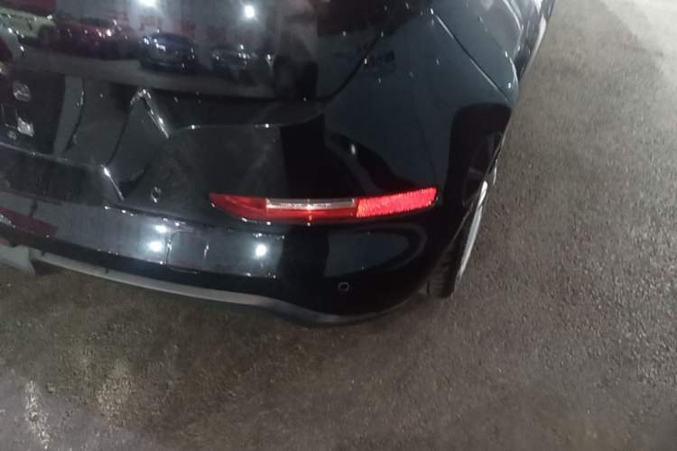 Used ORA Good Cat 2021 500km Long-Range Poseidon Edition Lithium-Ion Battery Right Rear Taillight