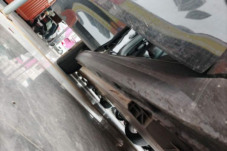 Used ORA Good Cat 2021 400km Standard Range Athena Edition Lithium-Ion Battery Right Side Sill