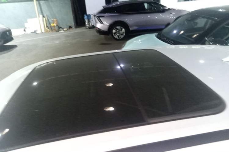 Used ORA Good Cat 2021 500km Long-Range Poseidon Edition Lithium-Ion Battery Roof