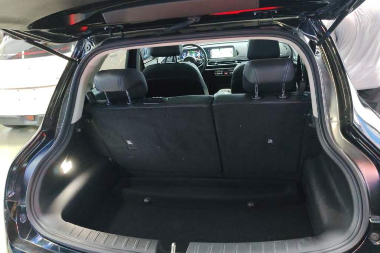 Used ORA Good Cat 2021 400km Standard Range Athena Edition Lithium-Ion Battery Trunk