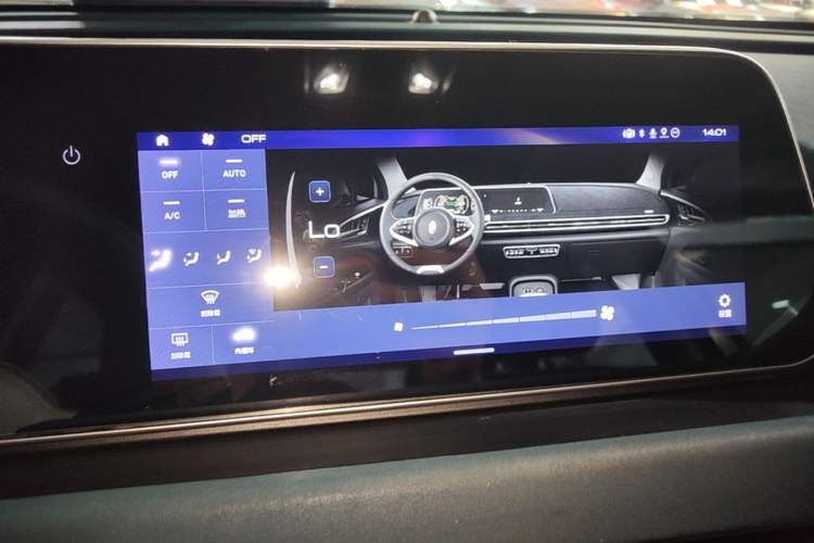 Used ORA Good Cat 2021 400km Standard Range Venus Edition Lithium-Ion Battery Audio And AC Panel