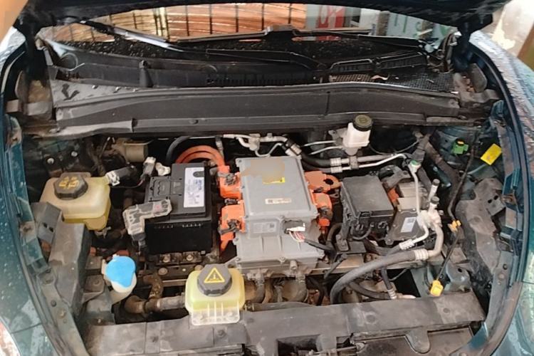 Used ORA Good Cat 2021 400km Standard Range Athena Edition Lithium-Ion Battery Engine Bay