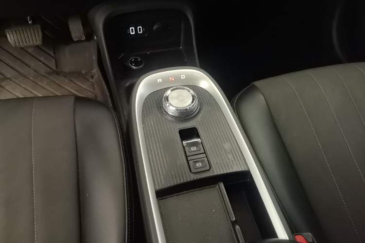 Used ORA Good Cat 2021 400km Standard Range Venus Edition Lithium-Ion Battery Gear Lever