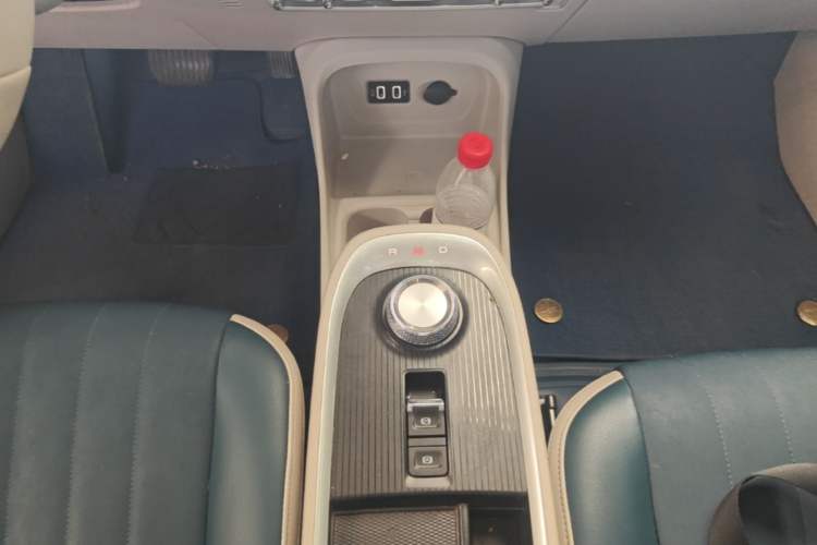 Used ORA Good Cat 2021 500km Long-Range Poseidon Edition Lithium-Ion Battery Gear Lever
