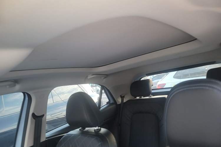Used ORA Good Cat 2021 400km Standard Range Venus Edition Lithium Iron Phosphate Headliner