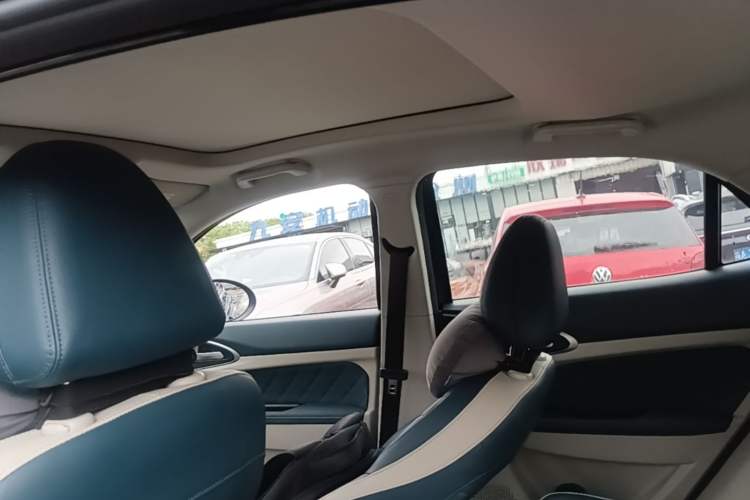 Used ORA Good Cat 2021 500km Long-Range Poseidon Edition Lithium-Ion Battery Headliner
