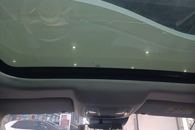 Used ORA Good Cat 2021 400km Standard Range Venus Edition Lithium Iron Phosphate Headliner