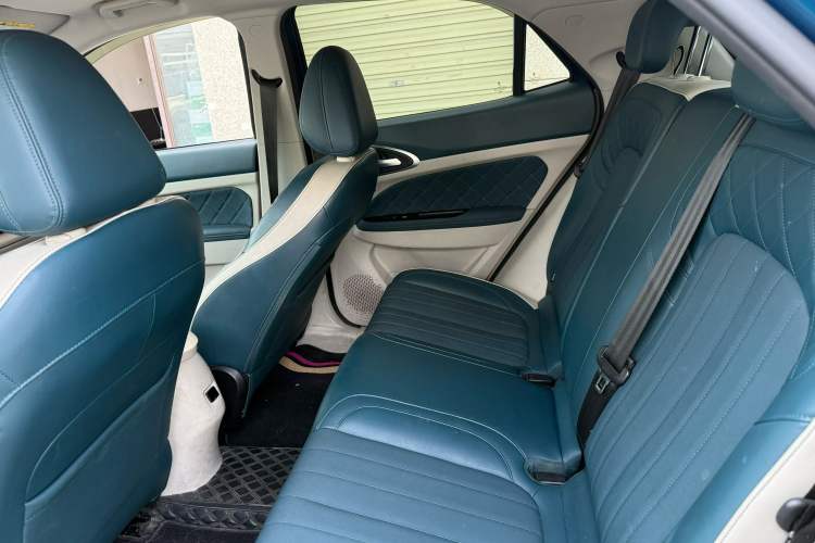 Used ORA Good Cat 2021 400km Standard Range Venus Edition Lithium Iron Phosphate Interior 2