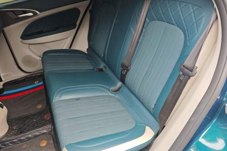 Used ORA Good Cat 2021 400km Standard Range Venus Edition Lithium-Ion Battery Interior 4
