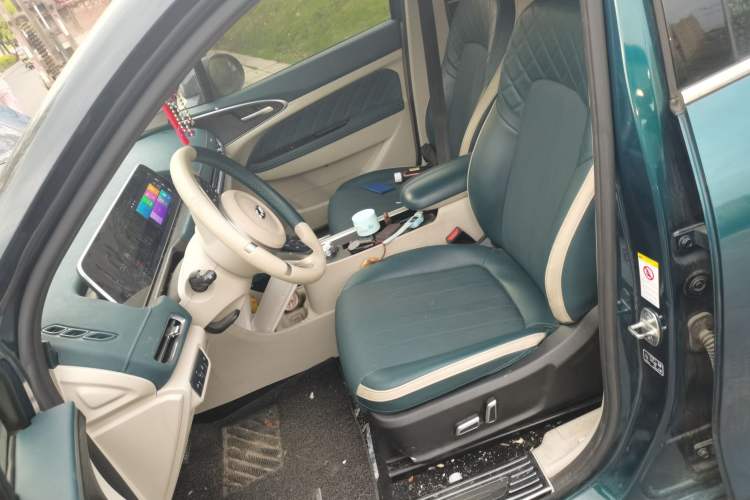 Used ORA Good Cat 2021 400km Standard Range Athena Edition Lithium Iron Phosphate Left Front Seat
