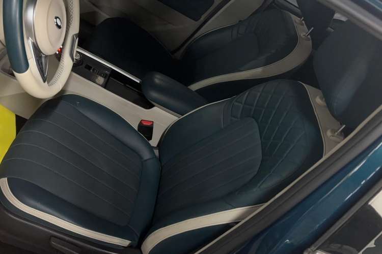 Used ORA Good Cat 2021 400km Standard Range Venus Edition Lithium-Ion Battery Left Front Seat