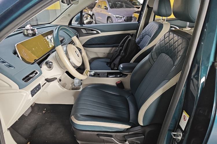 Used ORA Good Cat 2021 400km Standard Range Venus Edition Lithium Iron Phosphate Left Front Seat
