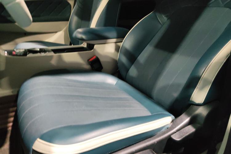 Used ORA Good Cat 2021 400km Standard Range Muse Edition Lithium Iron Phosphate Left Front Seat