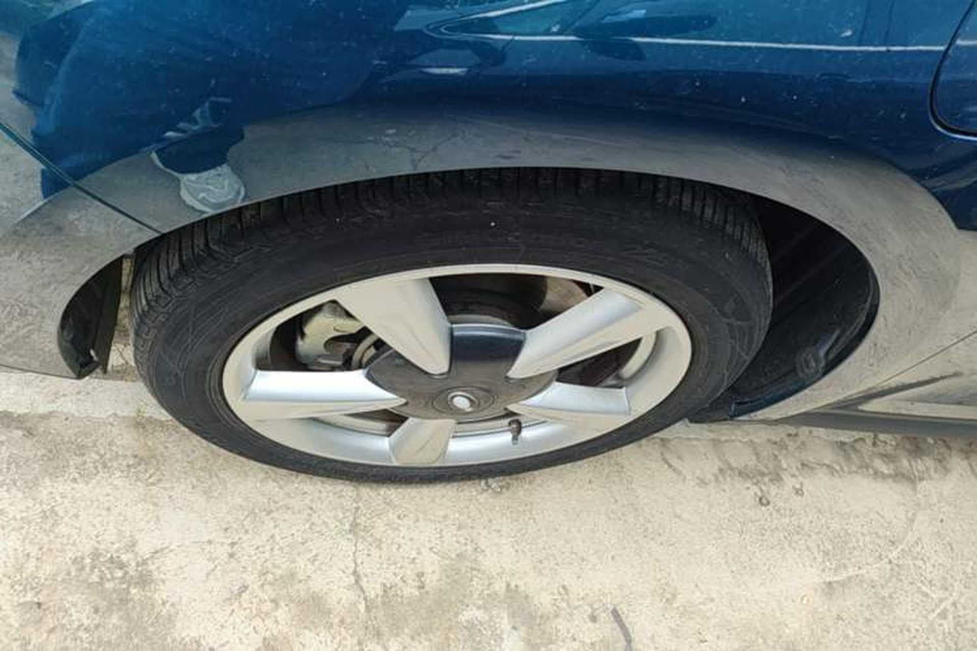 Used ORA Good Cat 2021 400km Standard Range Venus Edition Lithium Iron Phosphate Left Front Wheel Hub