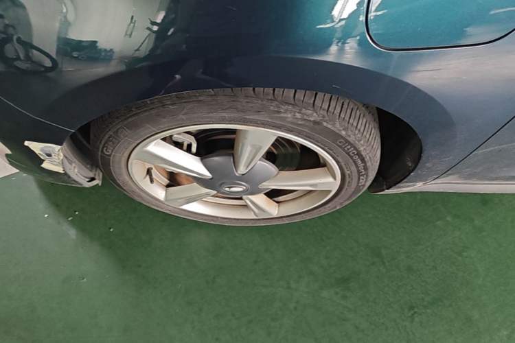 Used ORA Good Cat 2021 400km Standard Range Venus Edition Lithium Iron Phosphate Left Front Wheel Hub