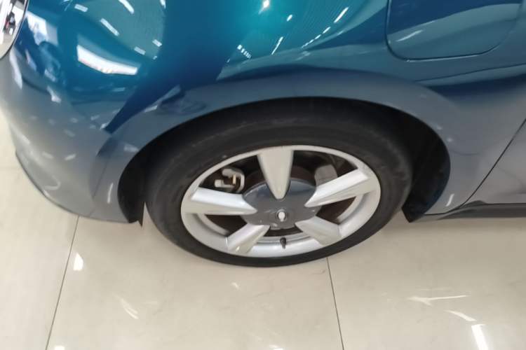 Used ORA Good Cat 2021 400km Standard Range Venus Edition Lithium Iron Phosphate Left Front Wheel Hub
