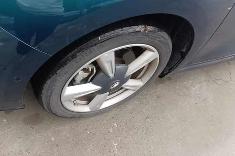 Used ORA Good Cat 2021 500km Long-Range Poseidon Edition Lithium-Ion Battery Left Front Wheel Hub