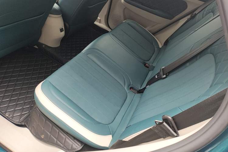 Used ORA Good Cat 2021 400km Standard Range Venus Edition Lithium Iron Phosphate Left Rear Seat