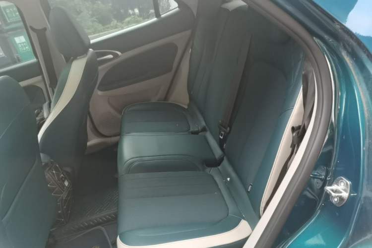 Used ORA Good Cat 2021 400km Standard Range Venus Edition Lithium Iron Phosphate Left Rear Seat