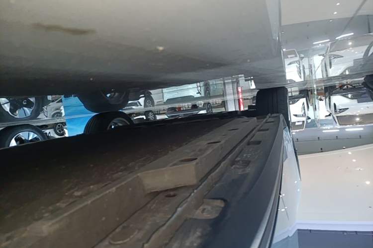 Used ORA Good Cat 2021 400km Standard Range Venus Edition Lithium Iron Phosphate Left Side Sill