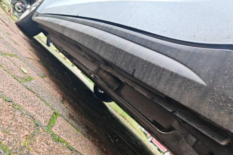 Used ORA Good Cat 2021 400km Standard Range Athena Edition Lithium Iron Phosphate Left Side Sill