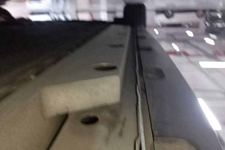 Used ORA Good Cat 2021 400km Standard Range Athena Edition Lithium Iron Phosphate Left Side Sill