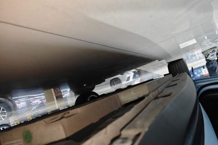 Used ORA Good Cat 2021 400km Standard Range Venus Edition Lithium Iron Phosphate Left Side Sill