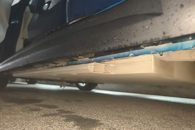 Used ORA Good Cat 2021 400km Standard Range Venus Edition Lithium-Ion Battery Left Side Sill