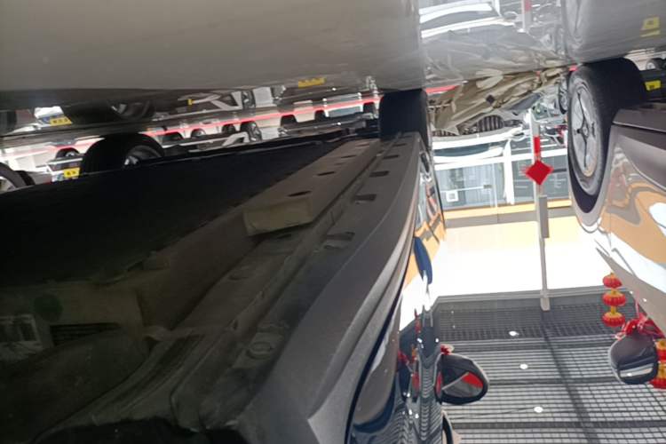 Used ORA Good Cat 2021 400km Standard Range Athena Edition Lithium Iron Phosphate Left Side Sill