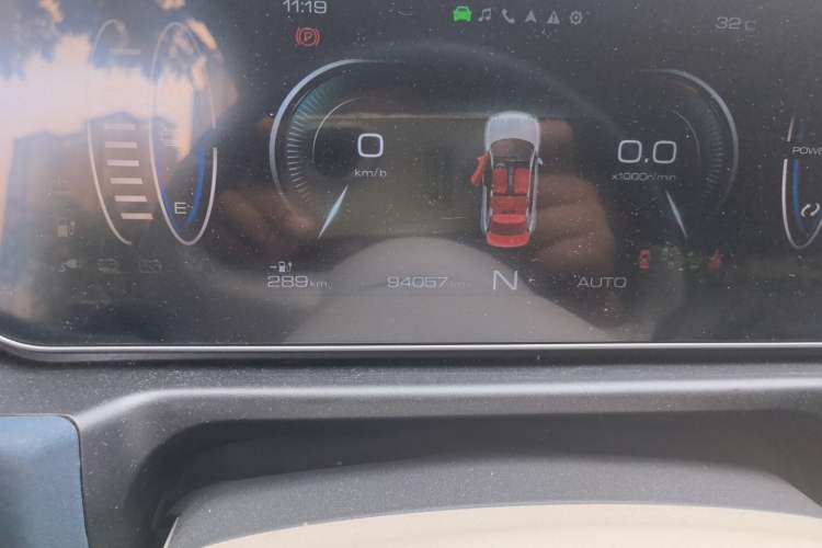 Used ORA Good Cat 2021 500km Long-Range Poseidon Edition Lithium-Ion Battery Odometer Close Up