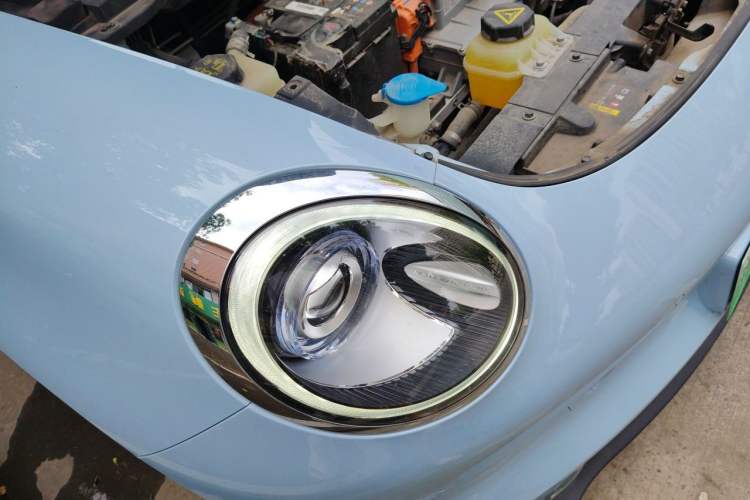 Used ORA Good Cat 2021 400km Standard Range Athena Edition Lithium Iron Phosphate Right Front Headlight