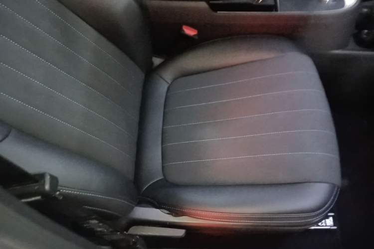 Used ORA Good Cat 2021 400km Standard Range Athena Edition Lithium Iron Phosphate Right Front Seat