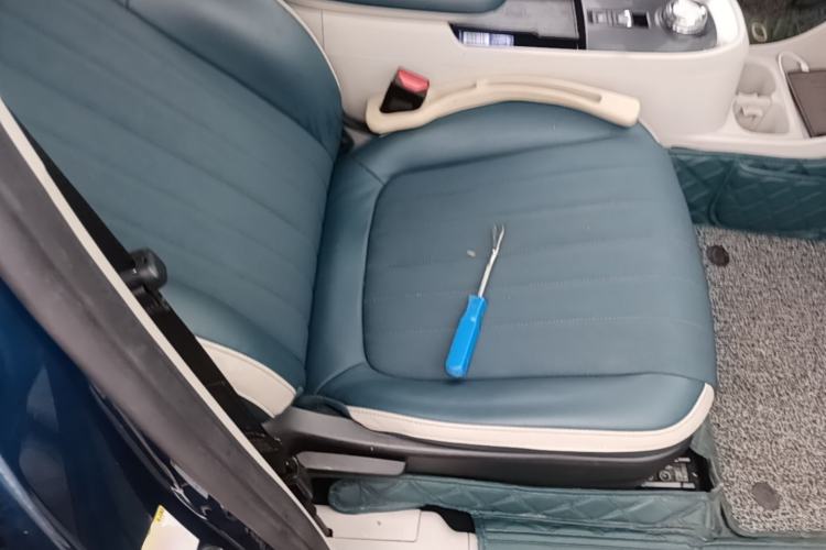 Used ORA Good Cat 2021 500km Long-Range Poseidon Edition Lithium-Ion Battery Right Front Seat