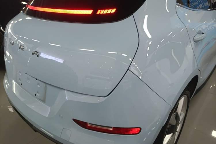 Used ORA Good Cat 2021 400km Standard Range Venus Edition Lithium Iron Phosphate Right Rear Taillight