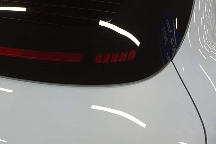 Used ORA Good Cat 2021 400km Standard Range Venus Edition Lithium-Ion Battery Right Rear Taillight