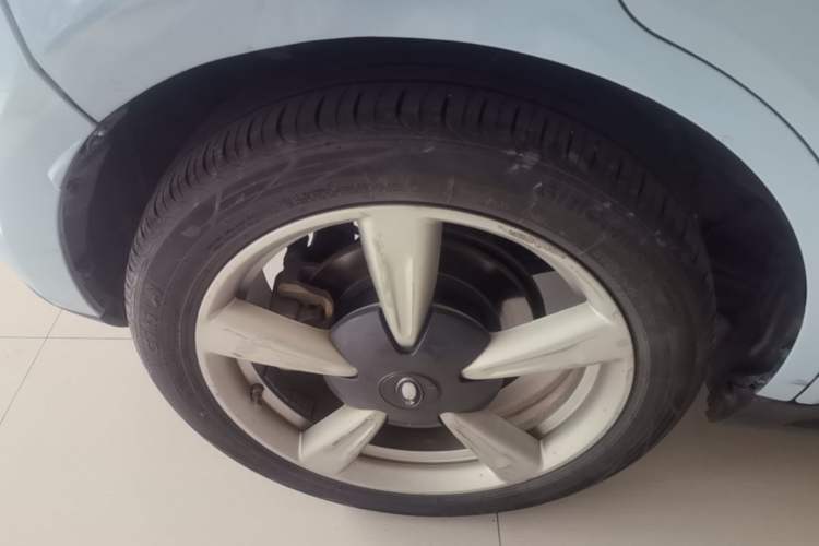 Used ORA Good Cat 2021 400km Standard Range Venus Edition Lithium-Ion Battery Right Rear Wheel Hub
