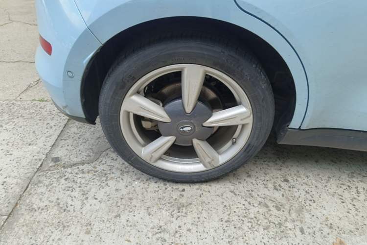 Used ORA Good Cat 2021 400km Standard Range Athena Edition Lithium Iron Phosphate Right Rear Wheel Hub