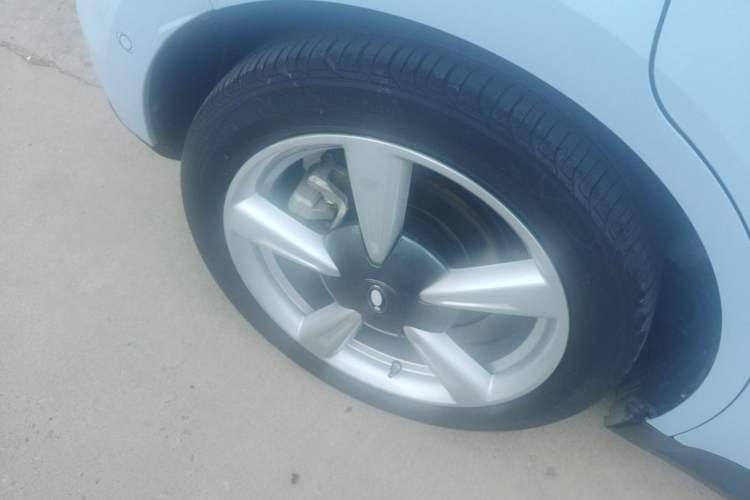 Used ORA Good Cat 2021 400km Standard Range Athena Edition Lithium Iron Phosphate Right Rear Wheel Hub