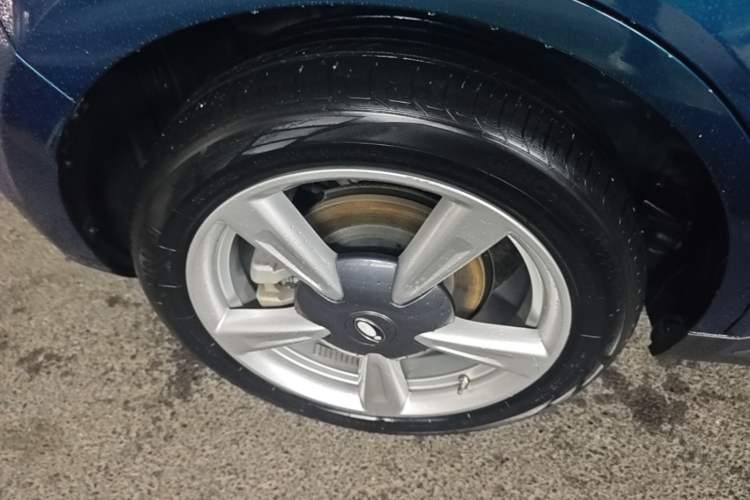 Used ORA Good Cat 2021 400km Standard Range Venus Edition Lithium-Ion Battery Right Rear Wheel Hub