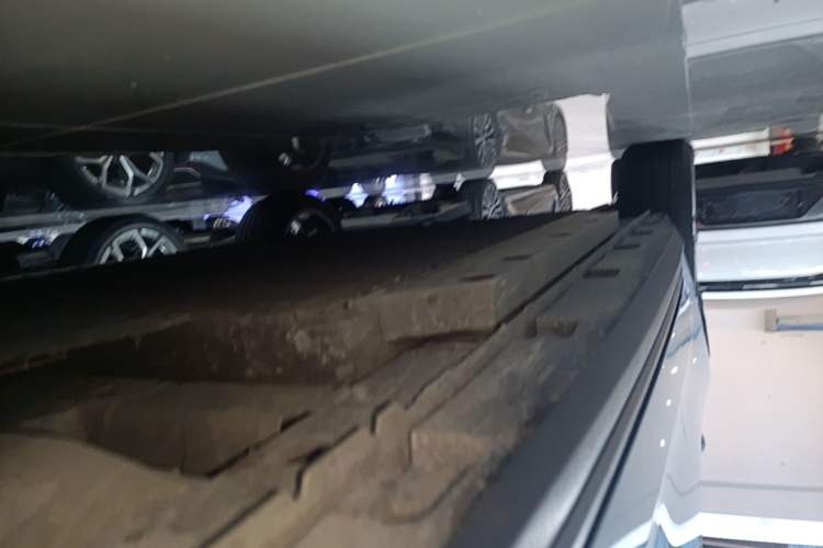 Used ORA Good Cat 2021 400km Standard Range Venus Edition Lithium Iron Phosphate Right Side Sill