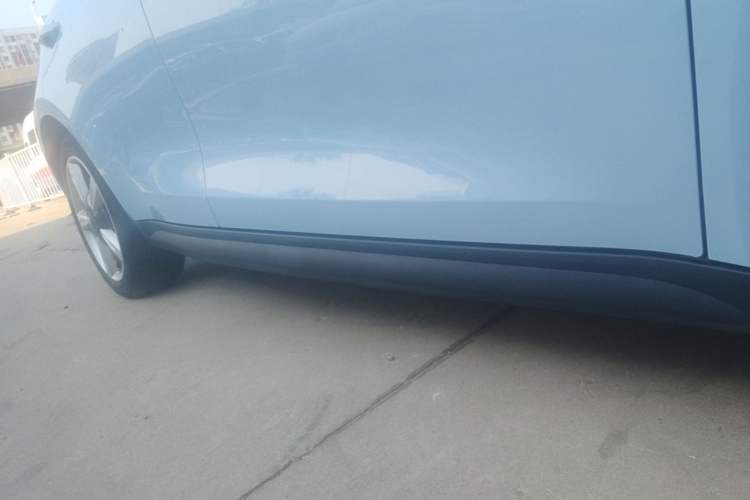 Used ORA Good Cat 2021 400km Standard Range Athena Edition Lithium Iron Phosphate Right Side Sill
