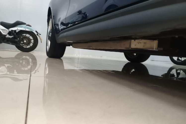 Used ORA Good Cat 2021 400km Standard Range Venus Edition Lithium Iron Phosphate Right Side Sill