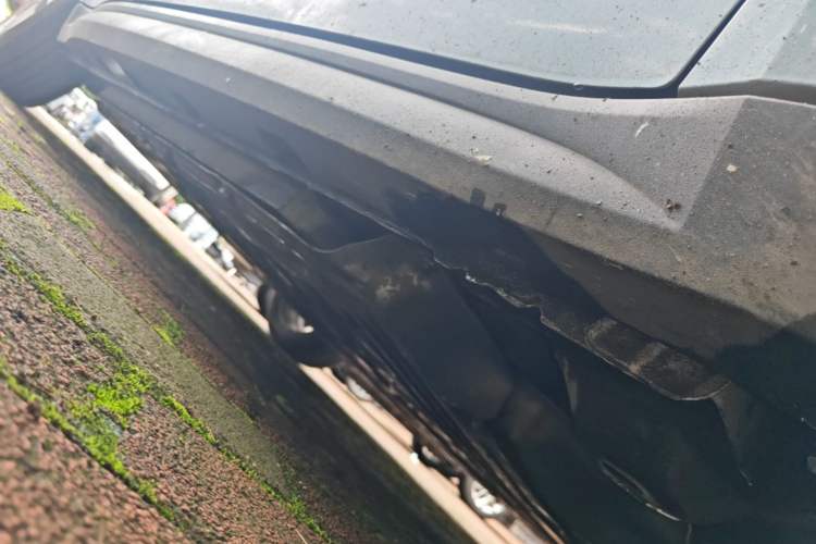 Used ORA Good Cat 2021 400km Standard Range Athena Edition Lithium Iron Phosphate Right Side Sill
