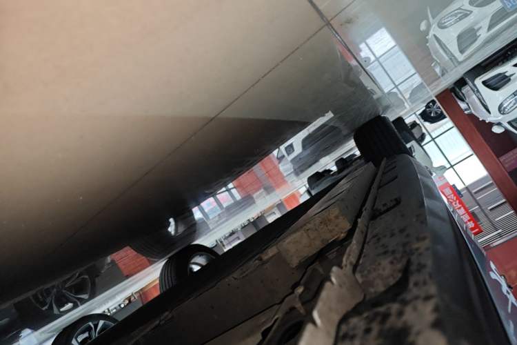 Used ORA Good Cat 2021 400km Standard Range Venus Edition Lithium Iron Phosphate Right Side Sill