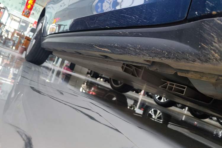 Used ORA Good Cat 2021 400km Standard Range Venus Edition Lithium-Ion Battery Right Side Sill